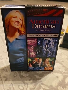 American Dreams Season One - Extended Music Edition (Blue)